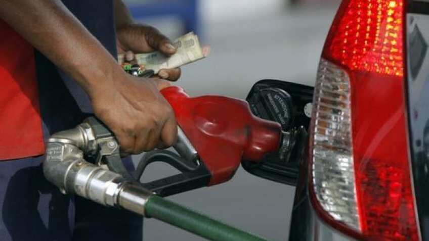 Petrol-Diesel तीन दिन की गिरावट के बाद इस रेट पर बिक रहा है, जानिए अपने शहर का रेट  
