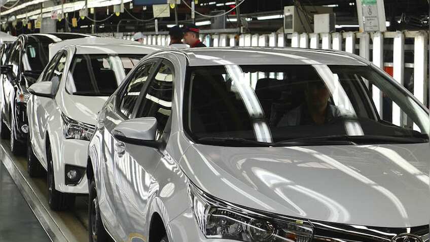 ऑटो सेक्टर पर संकट जारी, फेस्टिव सीजन में भी नहीं बढ़ी बाइक और कार की बिक्री