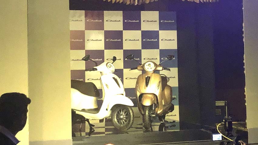 सड़कों पर दिखेगा 'हमारा बजाज': लौट आया चेतक, Bajaj का इलेक्ट्रिक स्कूटर लॉन्च