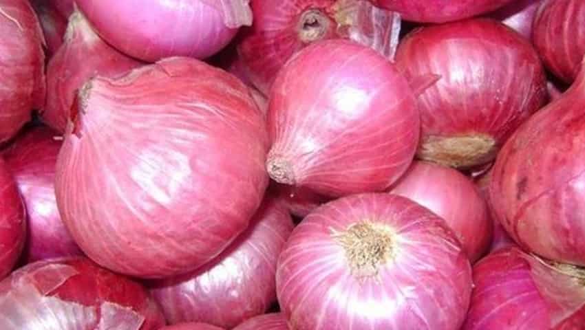 नहीं सताएगी प्याज और दाल की महंगाई, सरकार जारी रखेगी बिक्री