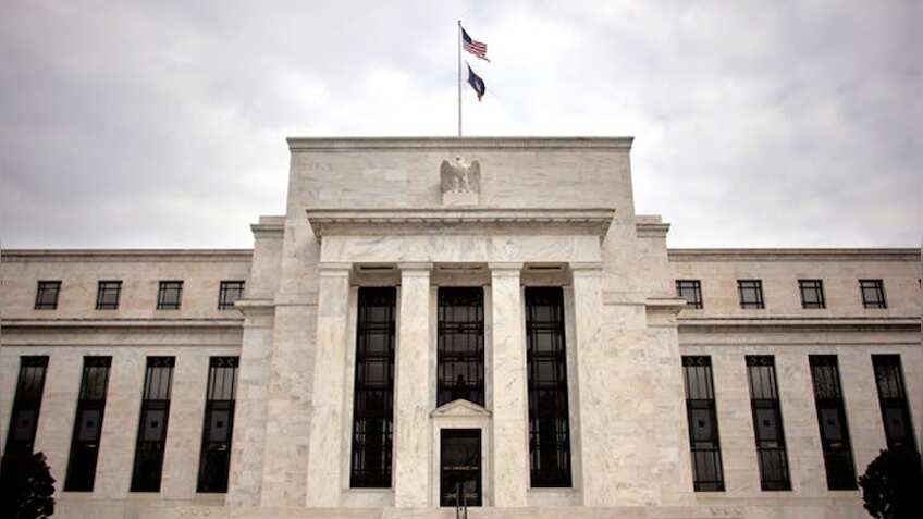 अमेरिकी बैंक ने फिर की ब्याज दरों में कटौती, बाजार में आएगा उछाल