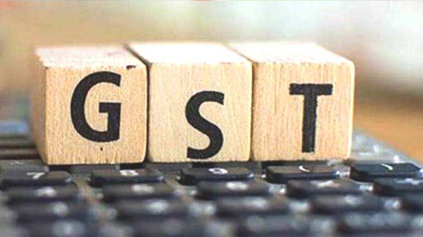 सालाना GST रिटर्न भरना होगा और आसान, फॉर्म में छूट के साथ अंतिम तारीख आगे बढ़ाई