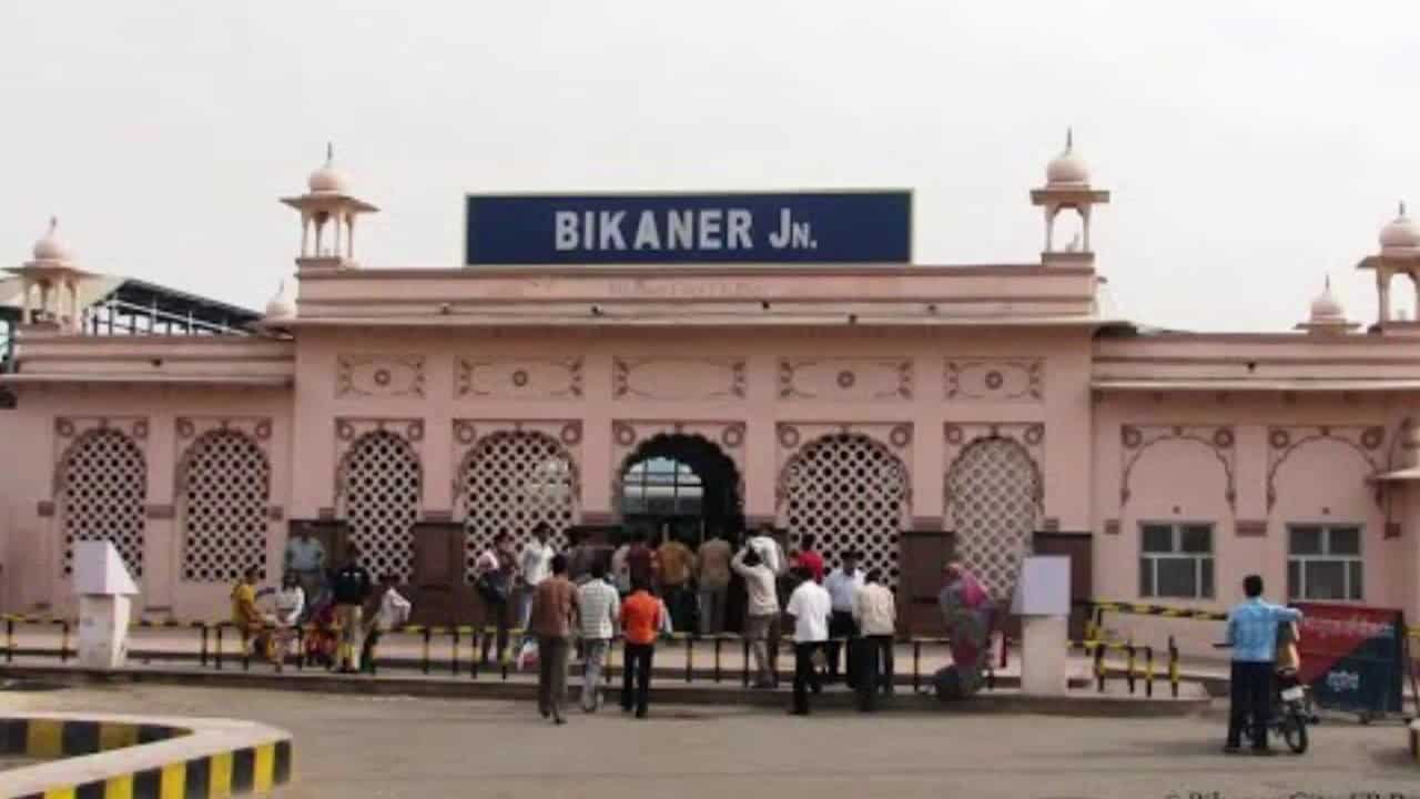 बीकानेर में रेलवे ने एक हैरिटेज रेल म्यूजियम बनाया है.