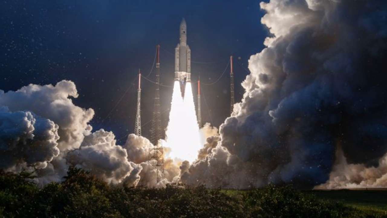 ISRO के बनाया एक और रिकॉर्ड, नेट स्पीड बढ़ाने के लिए लॉन्च की सबसे ताकतवर सैटेलाइट