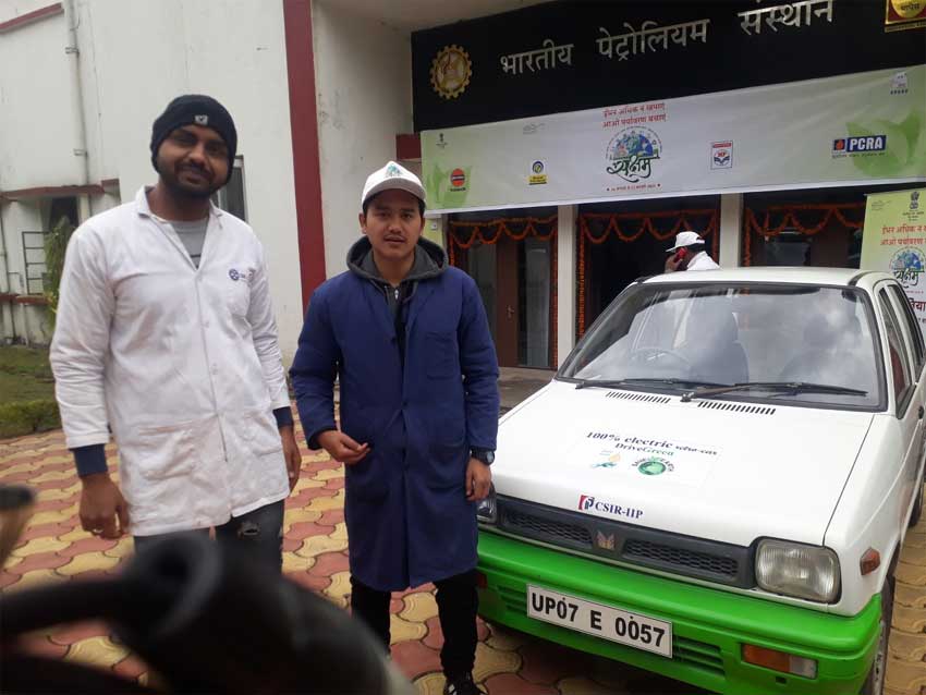 अब बिना पेट्रोल-डीजल के दौड़ेंगी 15 साल पुरानी कारें, आप भी फ्री में चला पाएंगे कार