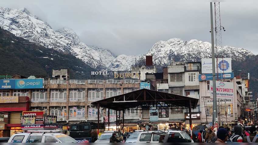 Weather today : जम्मू-कश्मीर, हिमाचल में ठंड का कहर! लगातार बर्फबारी ने तोड़े रिकॉर्ड