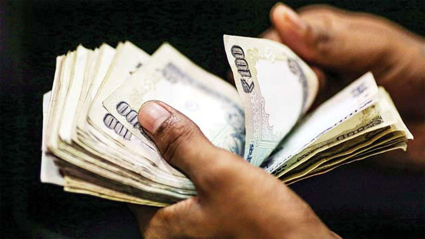 Budget 2020; छोटे इन्वेस्टर भी कर सकेंगे बॉन्ड मार्केट में निवेश! FM कर सकती हैं ऐलान