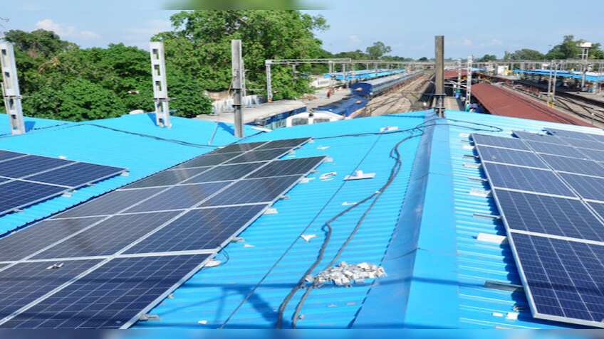 Budget2020: भारतीय रेलवे को ग्रीन रेलवे बनाने के लिए बड़ा ऐलान, पूरे देश में लागू होगा ये प्लान