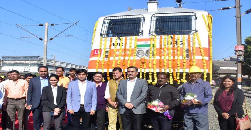 नागपुर मंडल ने भी लोको से ब्रांडिंग के जरिए कमाई शुरू की 