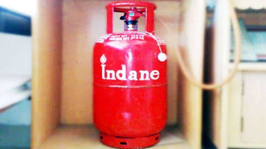 LPG सिलेंडर खुद लाने पर एजेंसी देती है 19 रुपए 50 पैसे, जानें क्या है आपके काम का ये नियम?