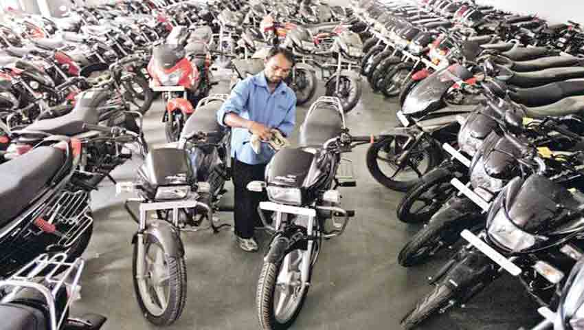 डीलरशिप में सिर्फ BS VI मानक वाली गाड़ियां भेजने की तैयारी, जानें क्या है वजह