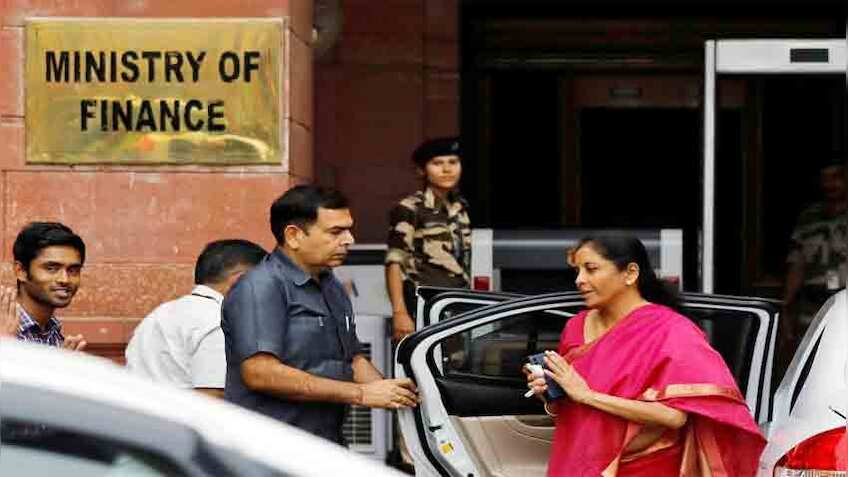 Income Tax छूट को खत्म करने की डेडलाइन अभी तय नहीं, जानें वित्त मंत्री ने क्या कहा