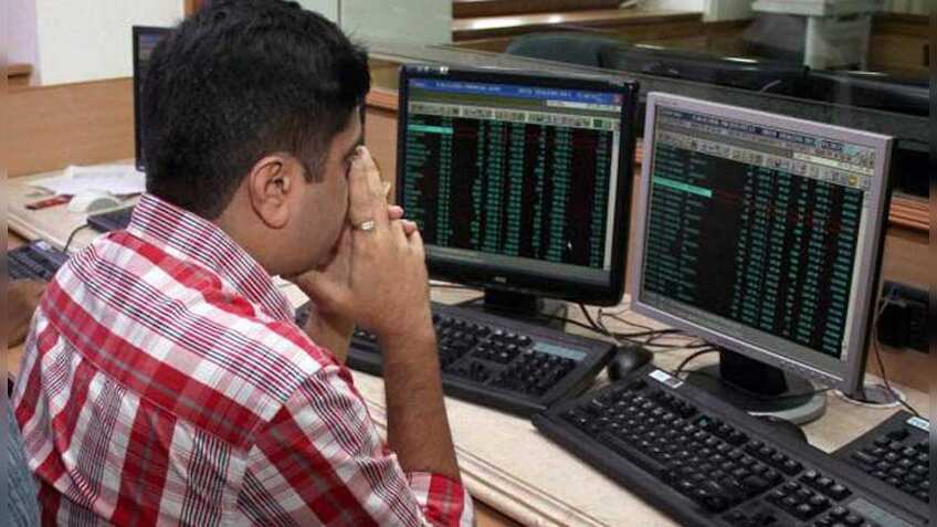 बाजार में कोरोना का कहर जारी, कुछ ही घंटों में निवेशकों के डूबे ₹5 लाख करोड़ 