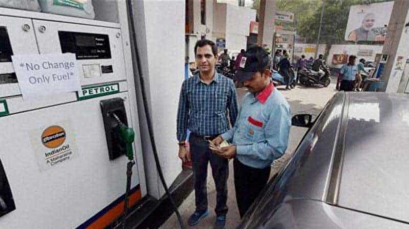 दिल्ली-कोलकाता में पेट्रोल के दाम
