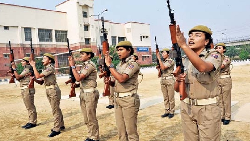 Bihar Police Recruitment 2020: पुलिस में भर्ती होने का शानदार मौका, मिलेगी शानदार सैलरी | Zee Business Hindi
