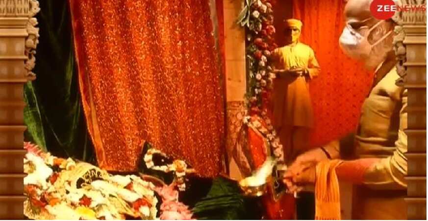 पीएम ने हनुमानगढ़ी मंदिर में पूजा की 