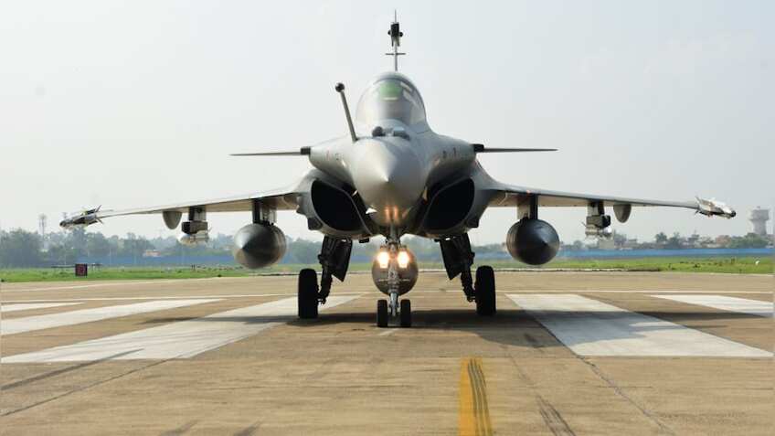 इंडियन एयरफोर्स में आज शामिल होगा Rafale, बनेगा "गोल्डन एरो" का हिस्सा