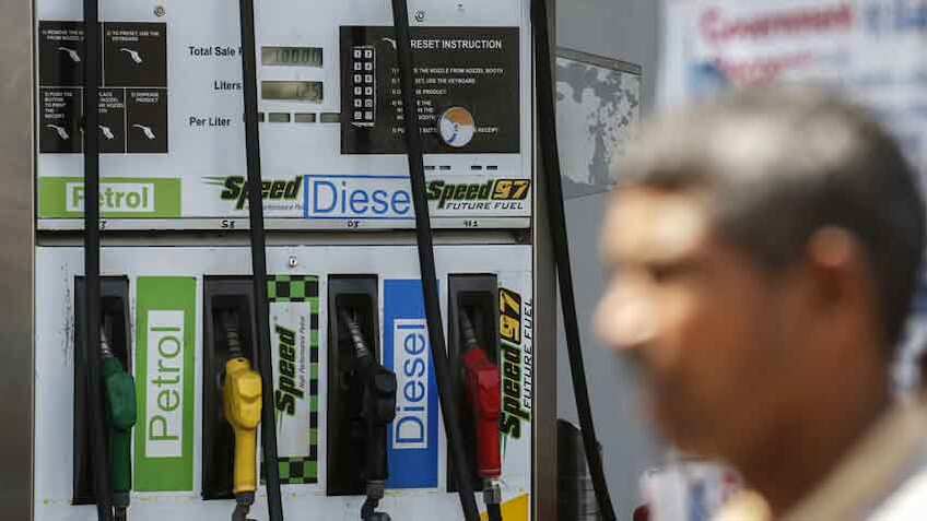 Petrol-Diesel Price: आज कितना बदला पेट्रोल-डीजल का रेट? जानें अपने शहर का भाव