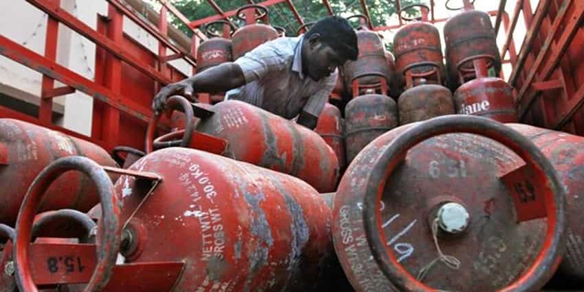 अक्टूबर के लिए LPG रसोई गैस सिलेंडर के नए रेट जारी, जानिए अपने शहर का दाम
