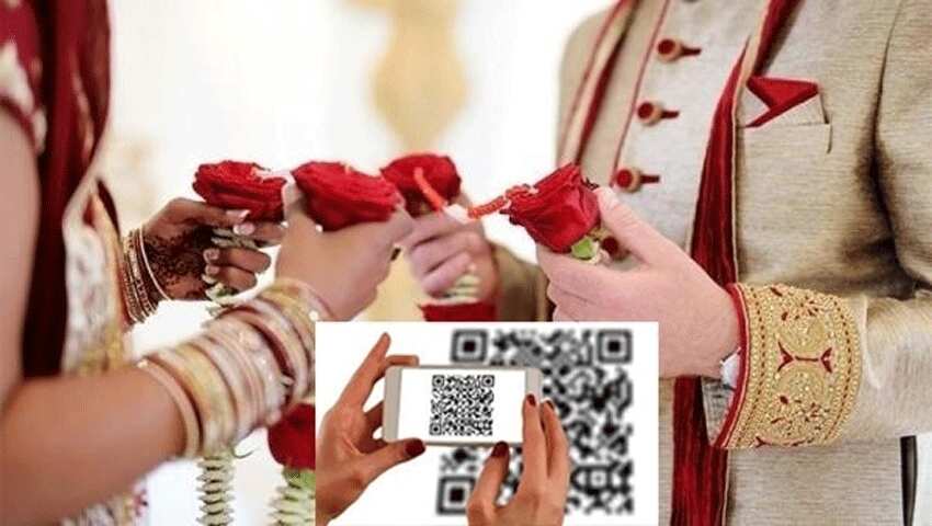 शादी के कार्ड पर छपवा डाला QR Code, गेस्ट को न गिफ्ट ढूंढना पड़ा न लिफाफा |  Zee Business Hindi