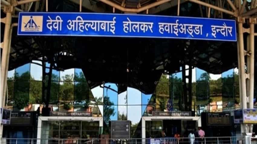 इस एयरपोर्ट में QR Code स्कैन कर भरना होगा फॉर्म, इसके बिना बाहर नहीं निकल सकेंगे यात्री