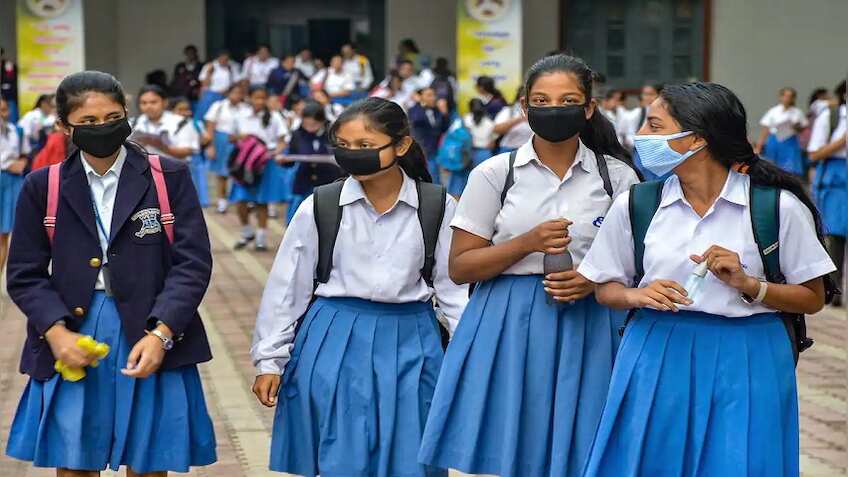 11वीं के छात्र बिना एग्जाम पहुंचेंगे 12वीं में, जानिए किस राज्य में हुआ ये अहम फैसला