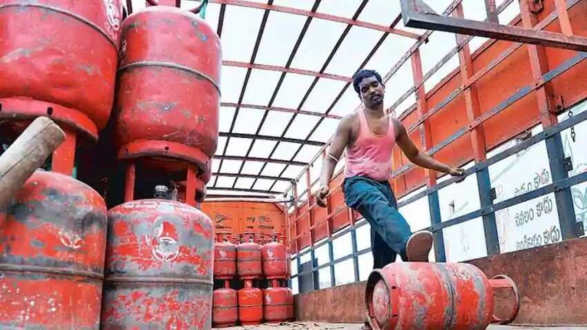  LPG Gas Cylinder: एड्रेस प्रूफ के बिना भी खरीदा जा सकता है गैस सिलेंडर, जानिए यह आसान तरीका