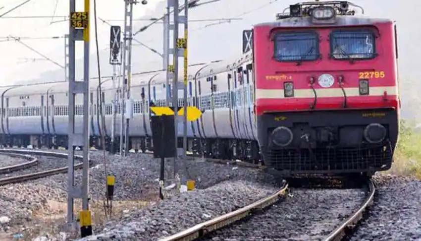 गुड न्यूज! स्पेशल ट्रेनों में इन रूट्स पर बिना रिजर्वेशन कर सकेंगे सफर, रेलवे ने दी मंजूरी