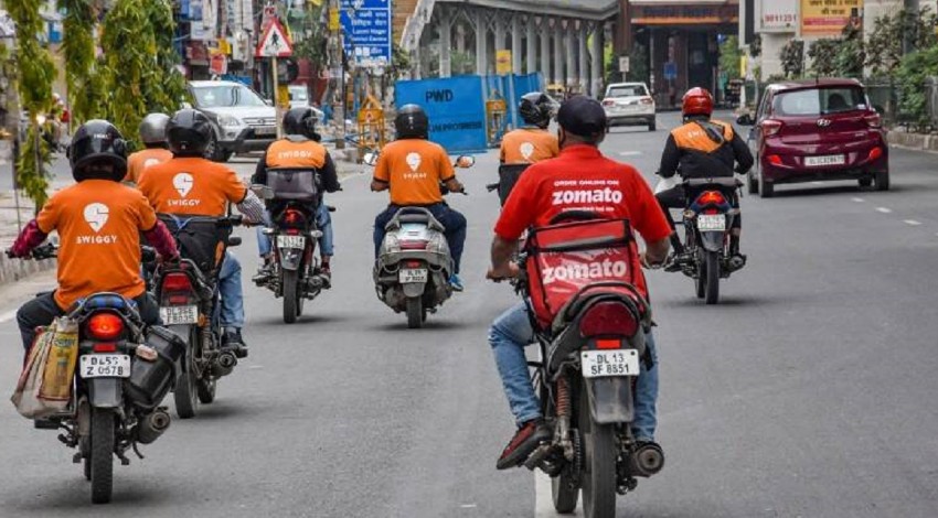 जोमैटो-स्विगी से खाना मंगाना हो सकता है महंगा, इस सिफारिश पर GST काउंसिल करेगी चर्चा
