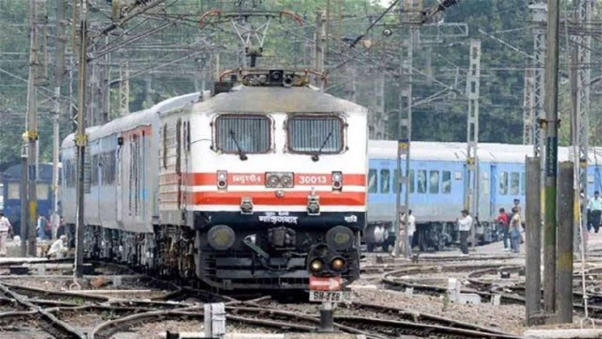 Tickets के लिए दूसरों की जी-हुजूरी करना करें बंद, IRCTC पर ऐसे बनाएं अपना अकाउंट, फटाफट होगा टिकट बुक