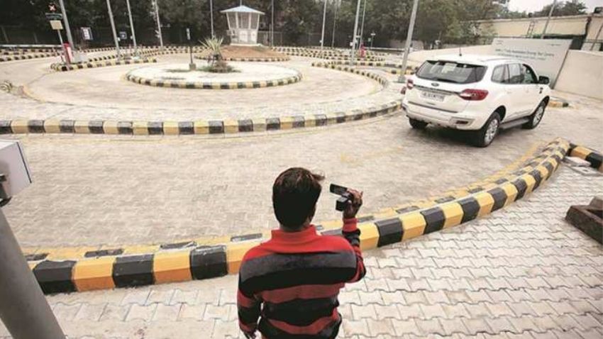 Drive करते वक्त हो गई हैं गलतियां? वीडियो रिकॉर्डिंग देख मिल जाएगी सीख- जानें इससे जुड़े फायदे