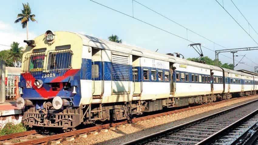 कल से फिर लौटेगी पटरियों पर वसई रोड से दिवा पनवेल EMU सर्विस ट्रेन, जानें पूरी डिटेल्स