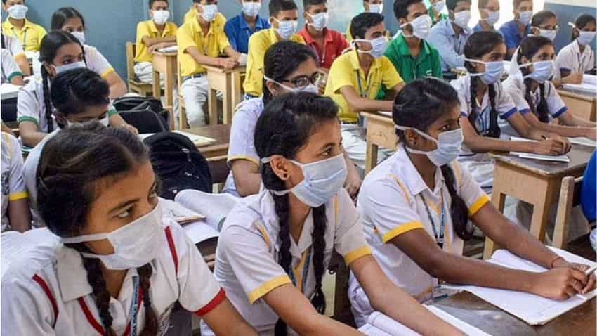 School Reopening: महाराष्ट्र में 4 अक्टूबर से खुलेंगे स्कूल, स्टूडेंट्स और टीचर्स के लिए तैयार हुई नई SOP