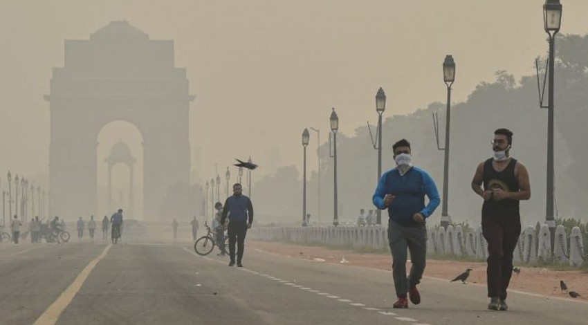 दिल्ली में वायु प्रदूषण को देखते हुए राज्य सरकार का फैसला, एक हफ्ते तक घर से काम करेंगे सरकारी कर्मचारी