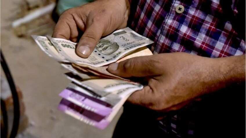 रिटायर्ड कर्मचारियों को बड़ी राहत, जीवनसाथी पेंशन के लिए जरूरी नहीं होगा ज्वाइंट बैंक अकाउंट 