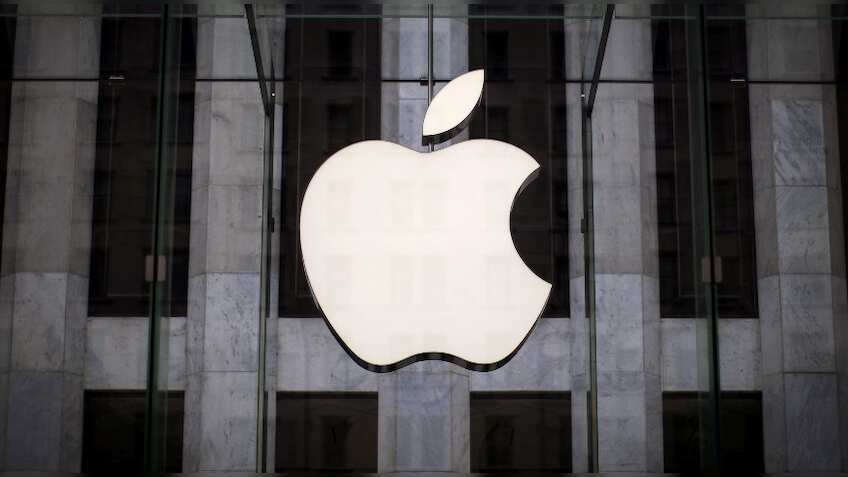 Apple लेकर आ रहा है अनोखा वायरलेस चार्जर, अब एक साथ चार्ज होंगे iPhone, AirPods और Apple Watch