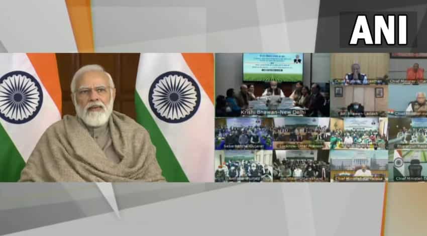 PM KISAN: प्रधानमंत्री नरेंद्र मोदी ने दिया किसानों को नए साल का तोहफा, खाते में आ गई 10वीं किस्त