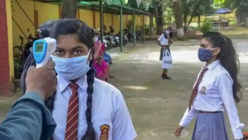 कोरोना के बढ़ते मामलों के बीच महाराष्ट्र में 24 जनवरी से खुलेंगे स्कूल, नियमों का सख्ती से होगा पालन