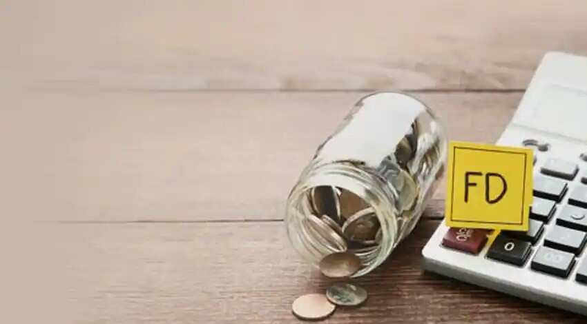 Fixed Deposit में निवेश के हैं कई लाभ, फिक्स्ड इनकम के साथ होती है टैक्स सेविंग 