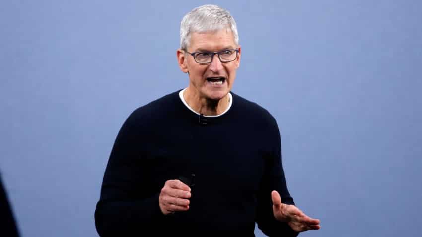 Apple के सीईओ टिम कुक की 'मोटी सैलरी' पर भड़के इन्वेस्टर्स, कहा- एनुअल मीटिंग में करेंगे विरोध