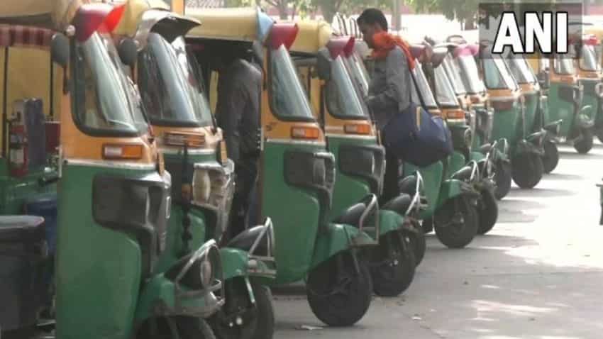 Auto Taxi Strike: दिल्ली-एनसीआर में लगातार दूसरे दिन ऑटो-टैक्सी की हड़ताल, ज्यादा किराया देने को मजबूर हुए लोग
