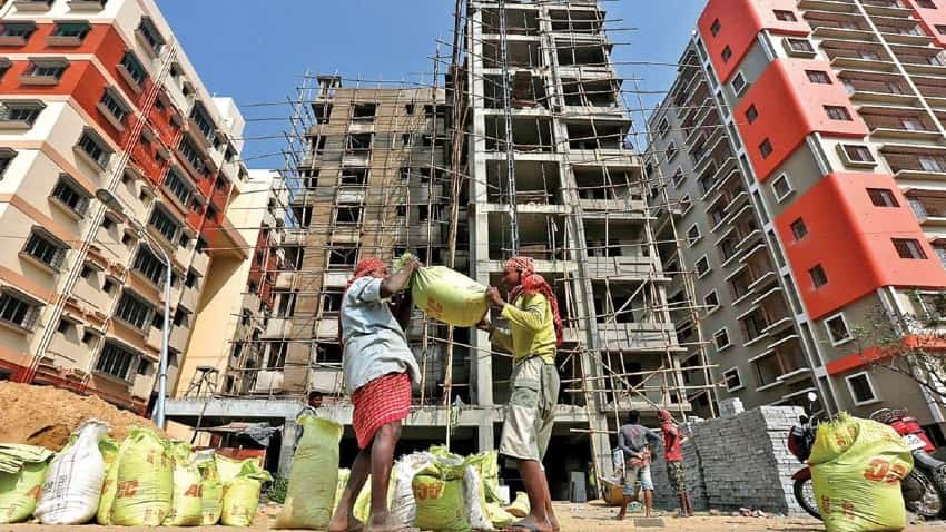 Wealth Guide: कमर्शियल प्रॉपर्टी में निवेश कर मिल सकता है मोटा मुनाफा, जानिए क्या है एक्सपर्ट की सलाह