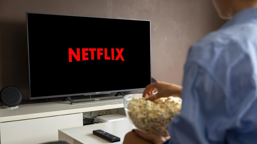 लाइवस्ट्रीम होंगे कॉमेडी स्पेशल और अनस्क्रिप्टिड शो, Netflix लेकर आ रहा है एंटरटेनमेंट का नया तड़का