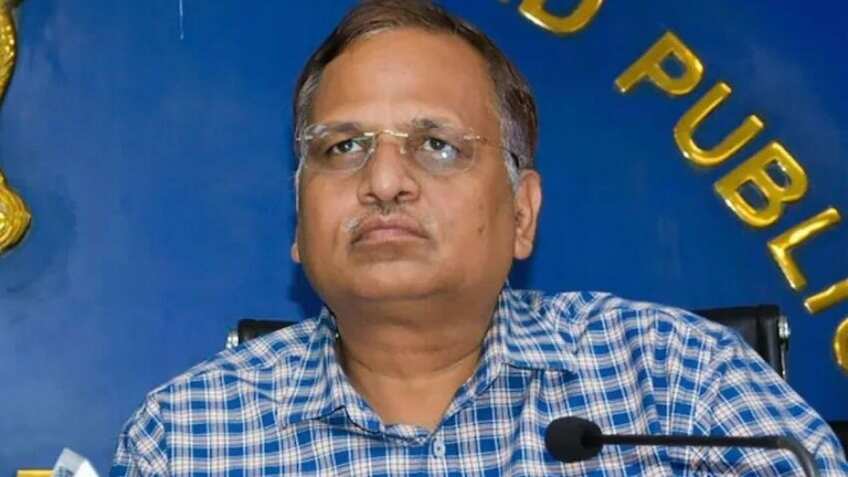 ED ने दिल्ली सरकार के मंत्री सत्येन्द्र जैन को मनी लॉन्ड्रिंग के मामले में किया गिरफ्तार, लगे हैं यह आरोप