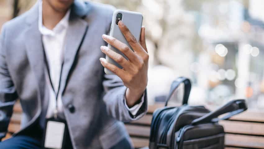 5. वीडियो कॉलर आईडी के लिए फेस फिल्टर (Face Filters for Video Caller ID)