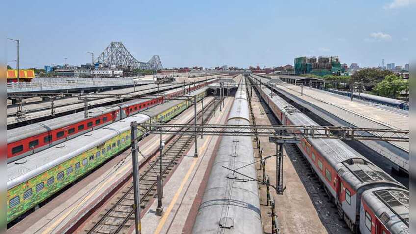 Indian Railways: नहीं चलेंगी 188 ट्रेनें आज, रेलवे ने कर दी कैंसिल, स्टेशन जाने से पहले यहां देखें लिस्ट