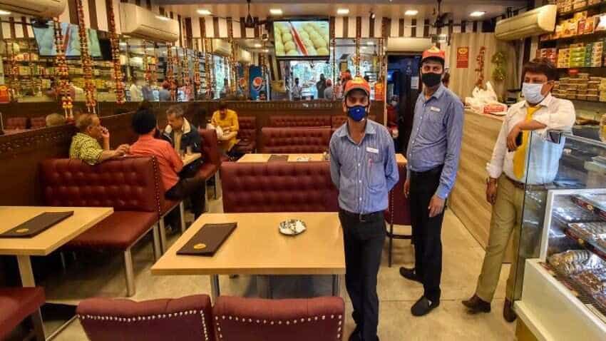 Service Charge Guidelines: होटल और रेस्टोरेंट नहीं वसूल सकेंगे सर्विस चार्ज, CCPA ने जारी की गाइडलाइन