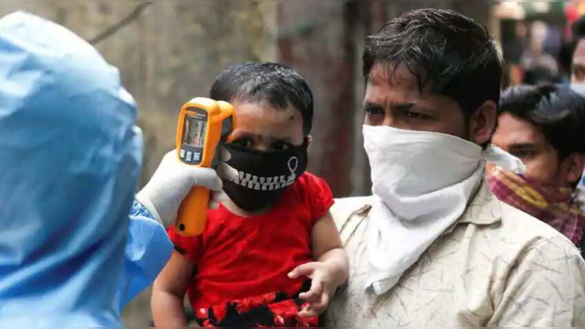 Coronavirus India Updates: केंद्र ने पांच राज्यों को लिखा पत्र, जरूरी सुविधाएं मुहैया कराने की दी सलाह, पिछले 24 घंटे में 19 हजार नए मामले दर्ज