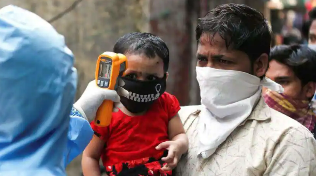 Coronavirus India Updates: केंद्र ने पांच राज्यों को लिखा पत्र, जरूरी सुविधाएं मुहैया कराने की दी सलाह, पिछले 24 घंटे में 19 हजार नए मामले दर्ज