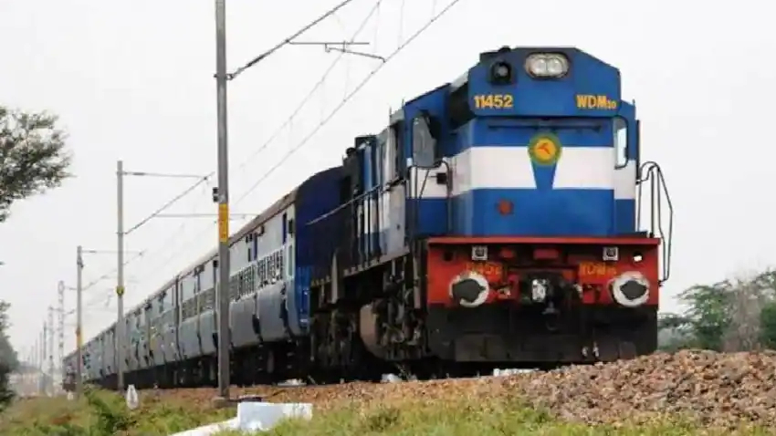 Cancelled Train List: रेल में सफर करने से पहले ध्यान दें! आज रेलवे ने रद्द की 170 ट्रेनें, 19 ट्रेनें डायवर्ट, चेक करें पूरी लिस्ट